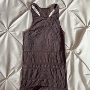 Lululemon racer back workout tank size US2